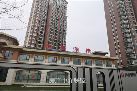 密州连丰家园精装套二46.8万出售